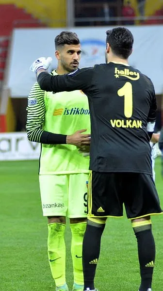 Kayserispor'un genç kalecisi Vedat'ın hüzünlü gecesi...