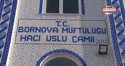 İzmir’deki vatandaşlar bu camiye HES koduyla girerek ibadetini yapıyor | Video