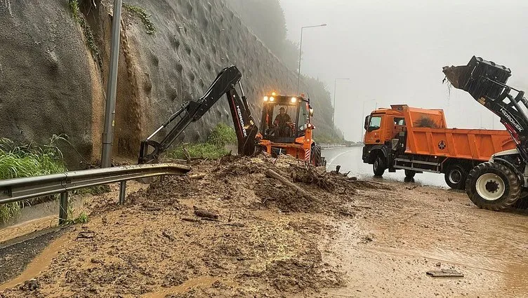 SON DAKİKA HABERLER | Ulaşıma heyelan engeli! Ankara-İstanbul yönü trafiğe kapatıldı: İşte alternatif güzergahlar