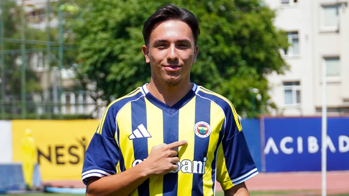 Fenerbahçe, Galatasaray’dan Yiğit Çolak’ı transfer etti! Fenerbahçe, Galatasaray’dan Yiğit Çolak’ı transfer etti!