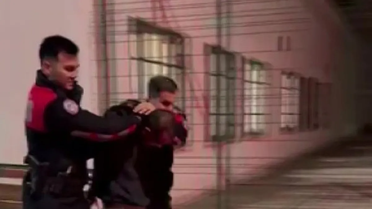 Tartıştığı arkadaşını vurdu!