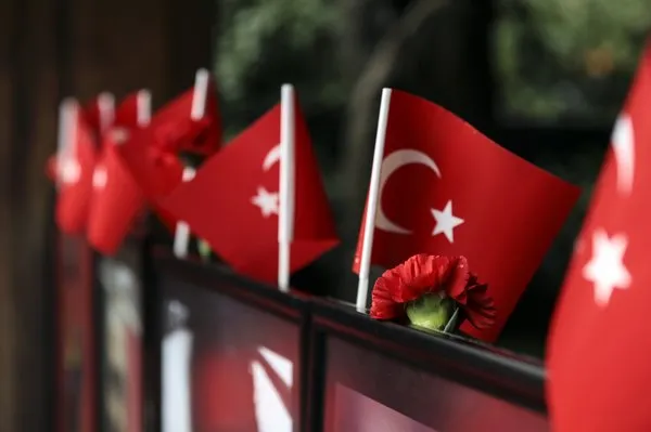 Reina katliamında hayatını kaybedenler anıldı