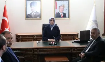 Türkiye’nin ilk başörtülü valisi göreve başladı #afyonkarahisar