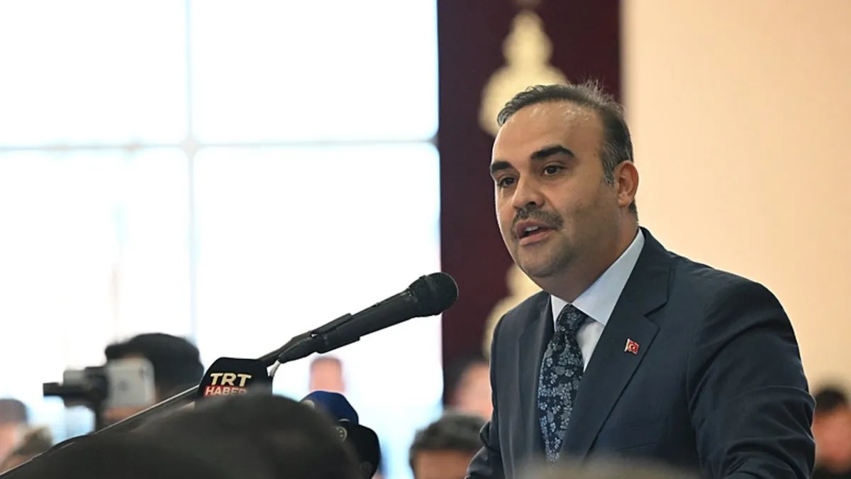 Bakan Kacır'dan Türkiye'nin uzay misyonunda kararlılık mesajı