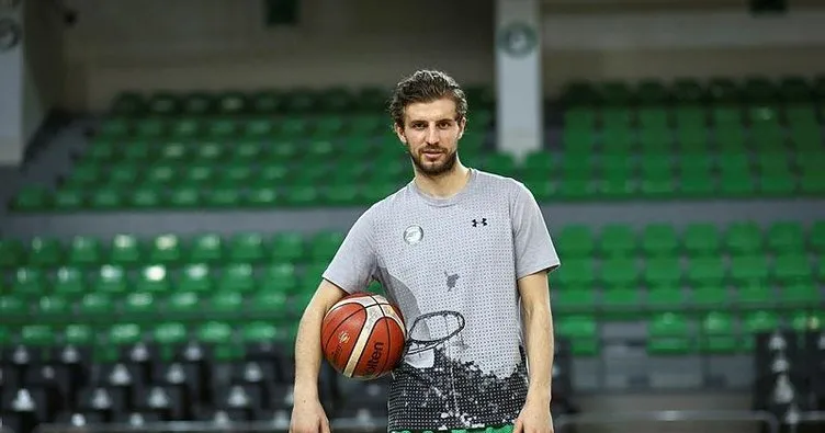 Milli basketbolcu Doğuş Özdemiroğlu elinden ameliyat edildi