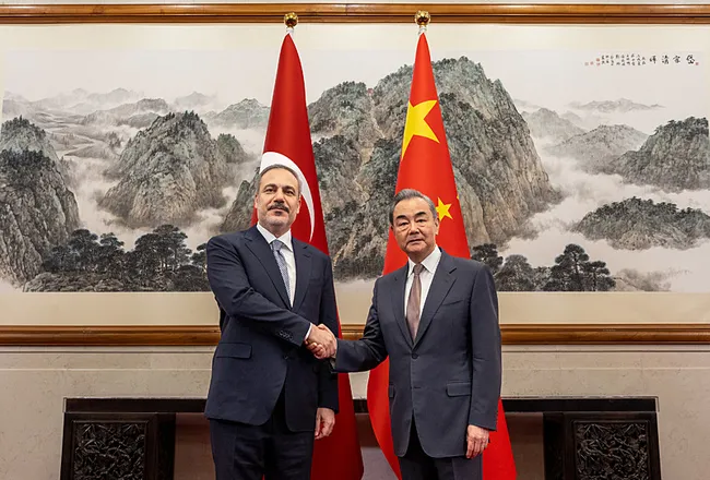 12-yil-aradan-sonra-ust-duzey-ziyaret-gundemde-3-kritik-baslik-var-bakan-fidandan-uygur-turkleri-vurgusu-1717604451554.jpg 12 yıl aradan sonra üst düzey ziyaret: Gündemde 3 kritik başlık var! Bakan Fidan'dan