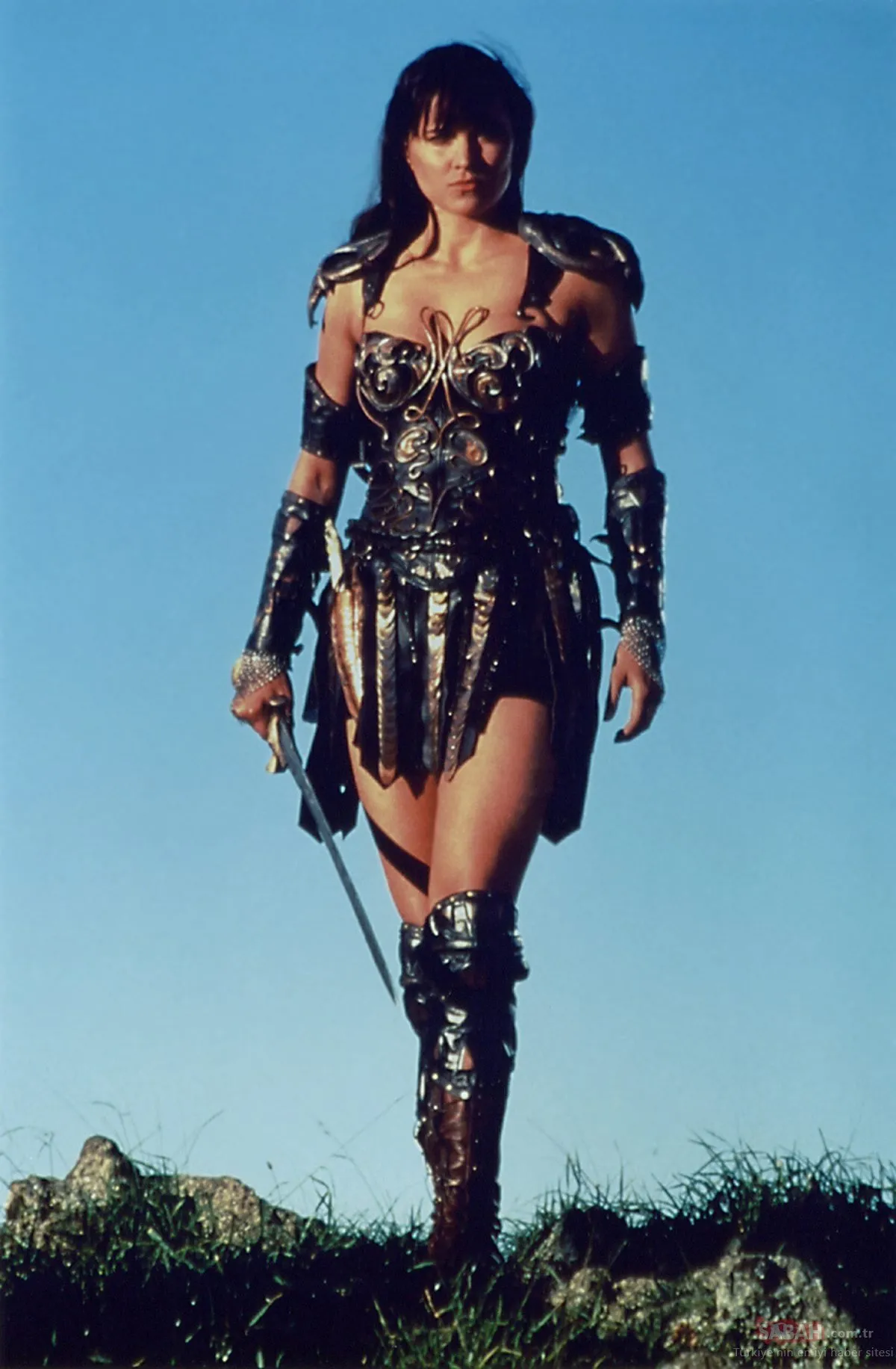 90�ların unutulmaz karakteri Zeyna (Lucy Lawless) değişimi ile şaşırttı