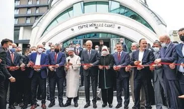 Çifte Minare Camii ibadete açıldı