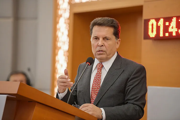 Son dakika: CHP’li Esenyurt Belediye Başkanı Ahmet Özer tutuklanmıştı! Bakanlık resmen duyurdu: İşte yerine görevlendirilen isim