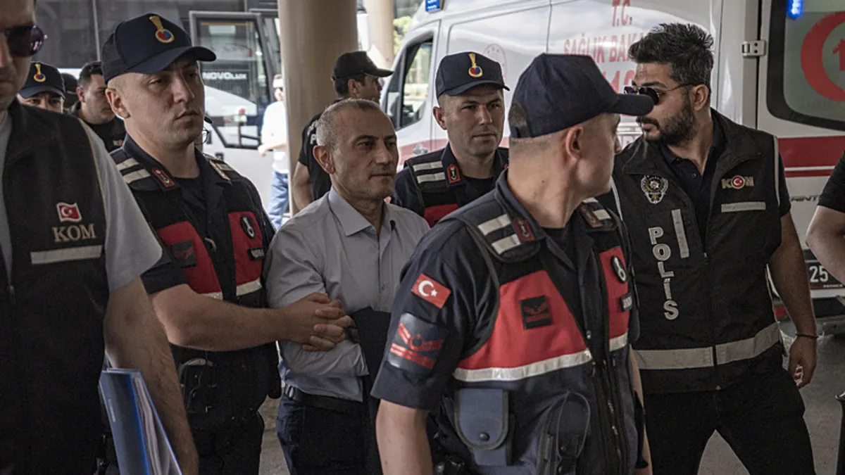 Gülistan Doku soruşturması: Tuncay Sonel, Şükrü Eroğlu ve Gökhan Ertok hakkında 4 suçtan daha tutuklama kararı Gülistan Doku soruşturması: Tuncay Sonel, Şükrü Eroğlu ve Gökhan Ertok hakkında 4 suçtan daha tutuklama kararı