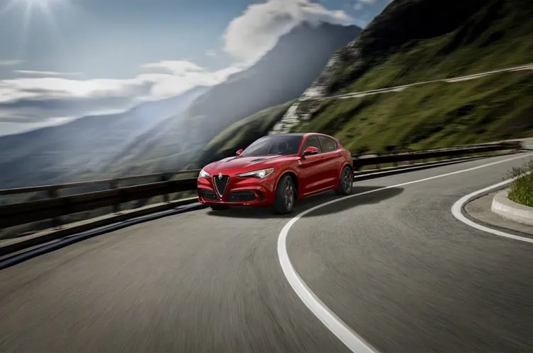 Alfa Romeo’nun yeni SUV’u tanıtıldı