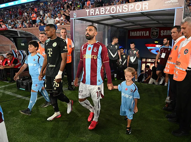 son-dakika-trabzonspor-istedigini-alamadi-ferencvarosa-evinde-kaybetti-1787252380736.jpg