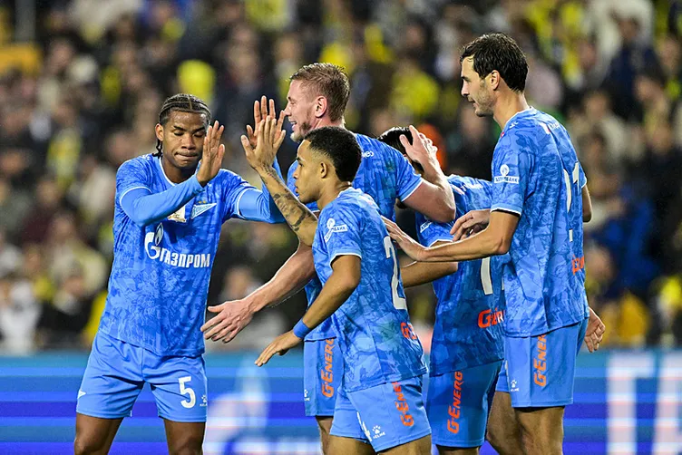 SON DAKİKA F.BAHÇE HABERİ: Levent Mercan ve Oğuz Aydın’dan Zenit maçında harika performans! Ali Koç’tan istifa tezahüratlarına flaş tepki...