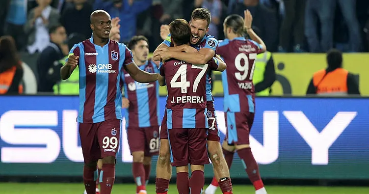 Trabzonspor, kendi sahasında Fenerbahçe'yi konuk e ile ilgili görsel sonucu