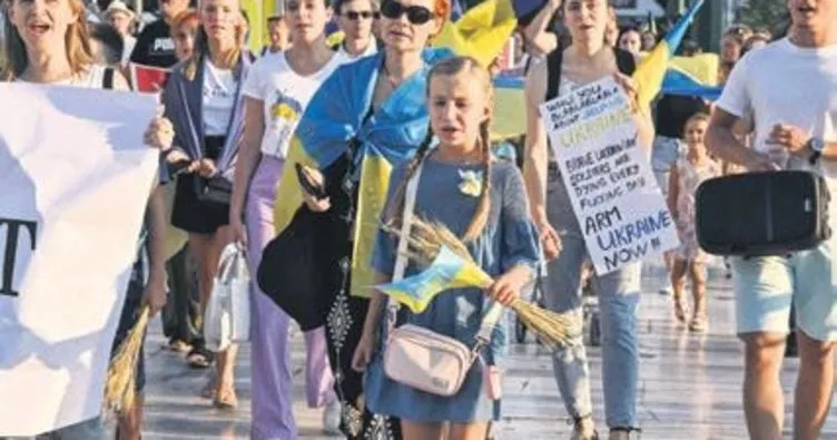 BM: 10 milyon Ukraynalı mülteci oldu