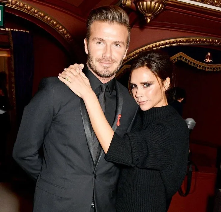 Beckham çifti evliliklerinin 17’nci yıldönümünü kutladı