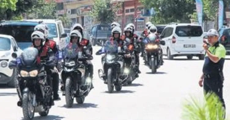 Motosikletli polisler görevde