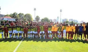 Altyapı Fenerbahçe-Galatasaray derbisine dostluk damga vurdu