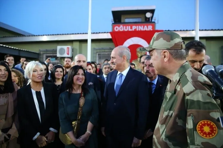 Cumhurbakanı ile beraber ünlü isimler sınıra akın etti