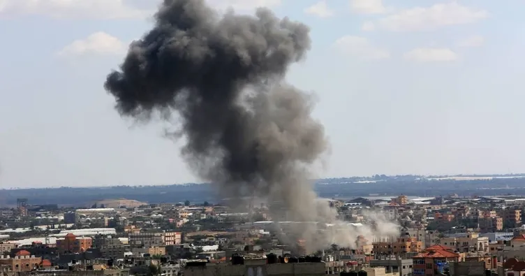 İsrail ordusu Gazze’de bir evi bombaladı! Çok sayıda kişi yaşamını yitirdi