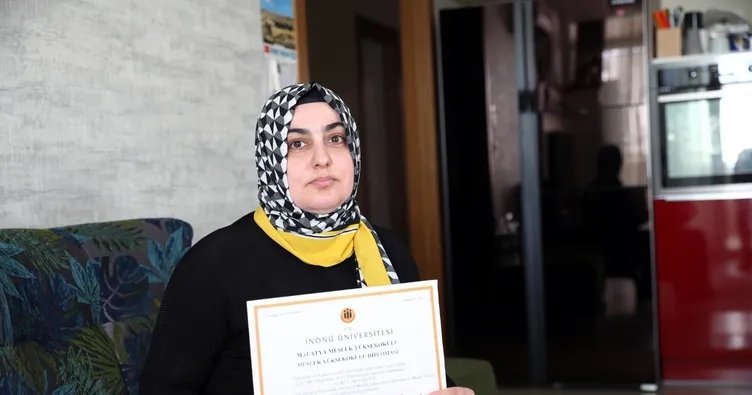 Yasak kalktığı gün  peruğumu çöpe attım