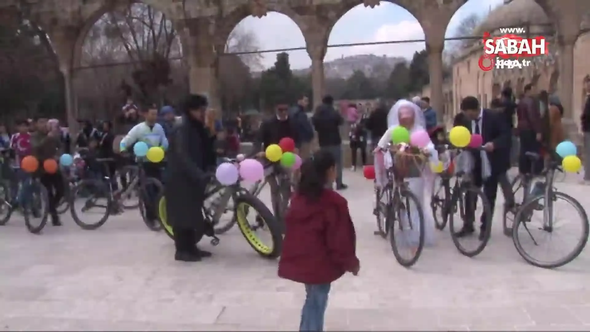 Sanliurfa Da Bisikletli Gelin Konvoyu Videosunu Izle Sabah Tv