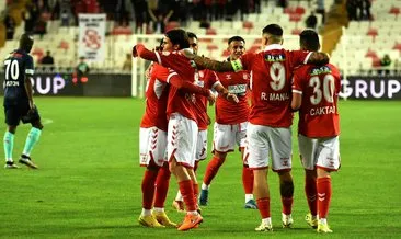 Sivasspor evinde 3 puanı aldı! Kayserispor’a tek golü yetmedi