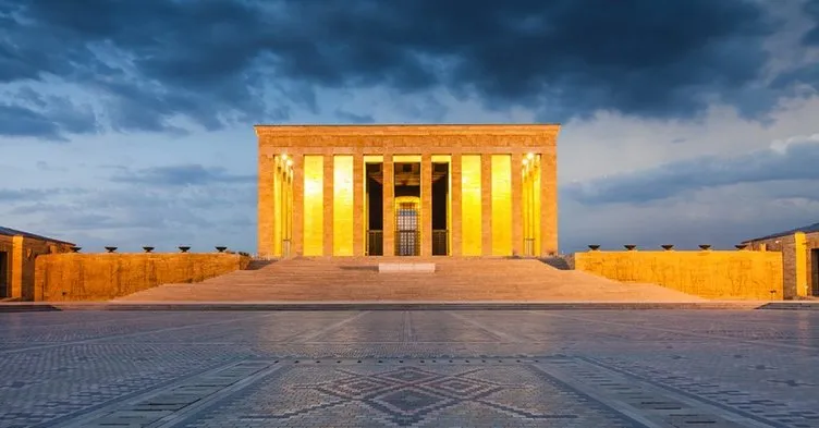 Anıtkabir ziyaret saatleri: 19 Mayıs Anıtkabir kaçta açılıyor, kaçta kapanıyor ve bugün kaça kadar açık?