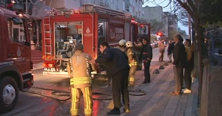 Çekmeköy’de ev yangını: 2 kişi dumandan etkilendi