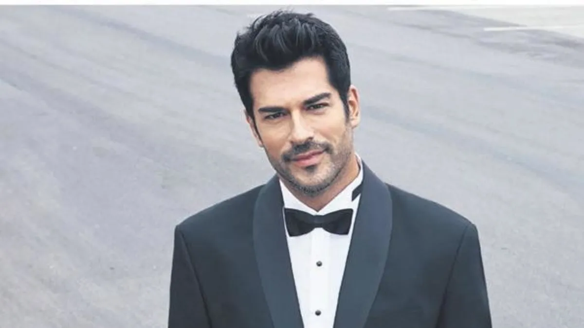 Burak Özçivit’ten ilginç taktik! Uyku bandıyla kamuflaj