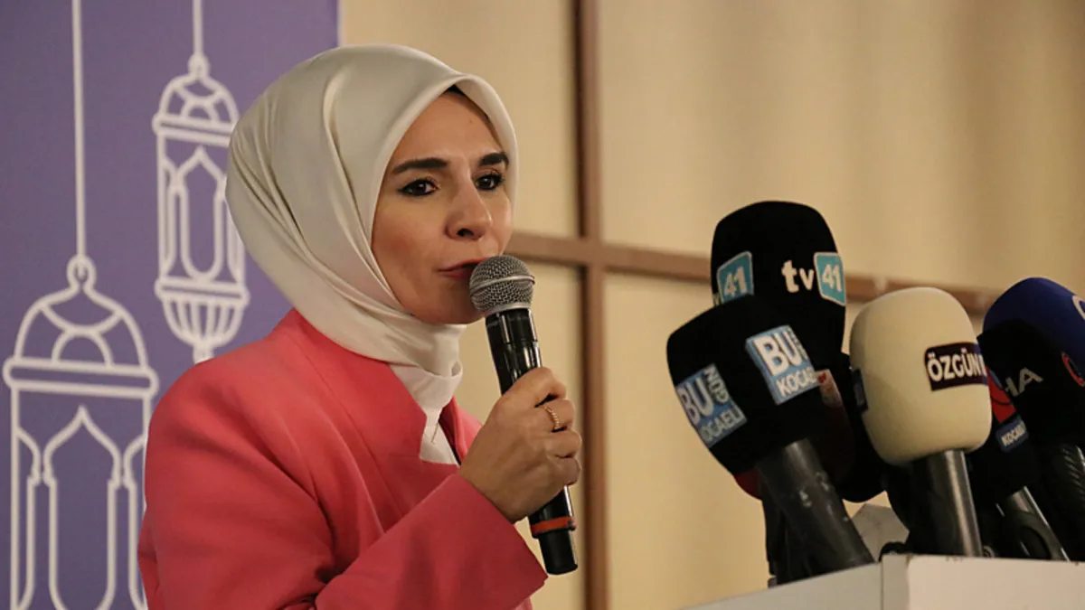 Bakan Göktaş: “Yetimlerimizin yanında devlet vardır, biz varız” Bakan Göktaş: “Yetimlerimizin yanında devlet vardır, biz varız”