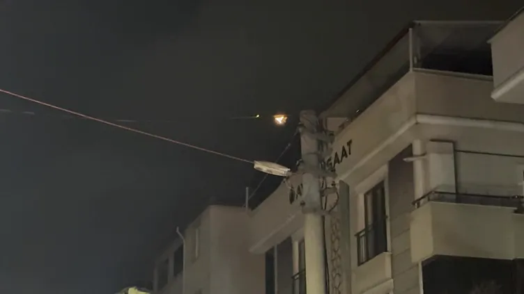 Kocaeli Darıca’da elektrik telleri adeta havai fişek gibi patladı!