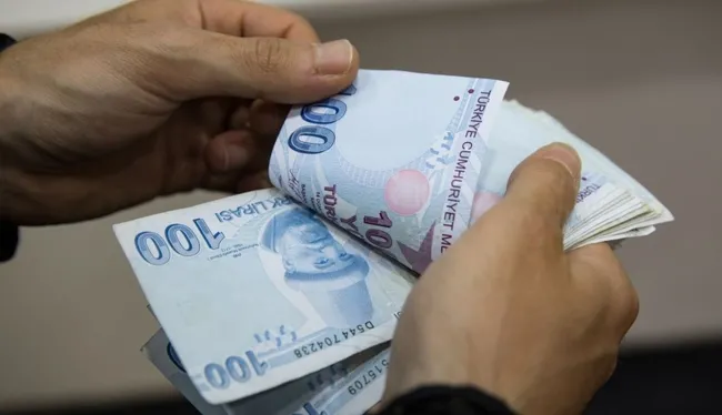 son-dakika-ak-partiden-yeni-asgari-ucret-2023-emekli-ve-memur-zammi-aciklamasi-yeni-duzenleme-geliyor-1667651034891.jpg