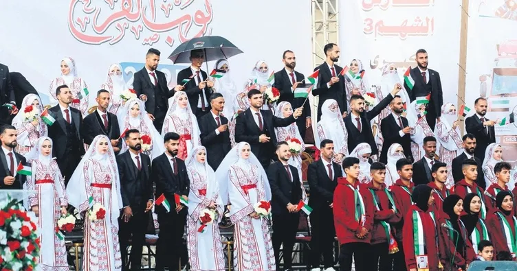 Savaşın gölgesinde toplu düğün