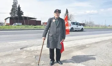İzmir’den Çanakkale’ye bastonuyla yürüyor #canakkale