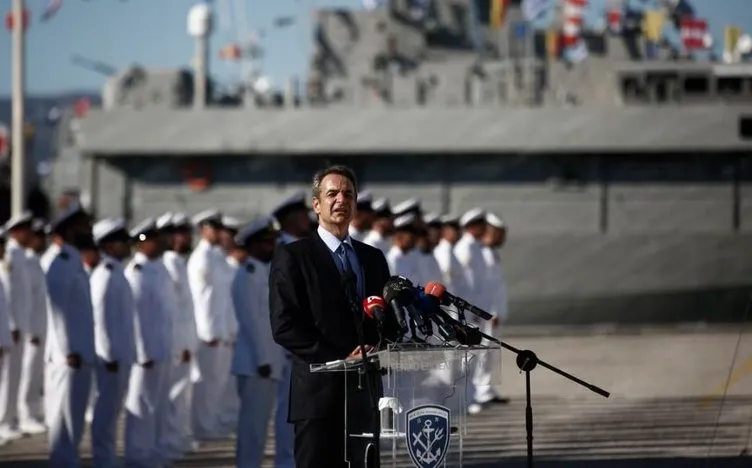 Yunanistan’dan yeni tahrik: Tüm donanmasını Ege’de konuşlandırdı