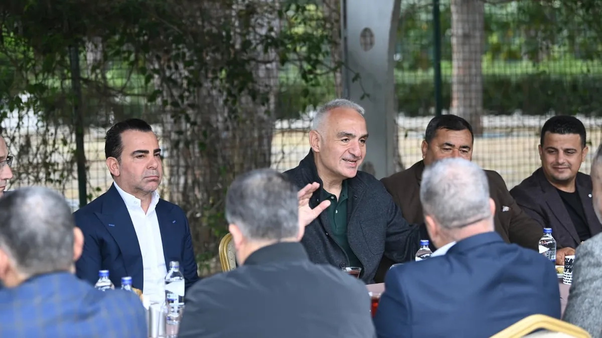 Bakan Ersoy açıkladı: 65 milyar dolarlık turizm gücü! Türkiye dünyada ilk 4’te