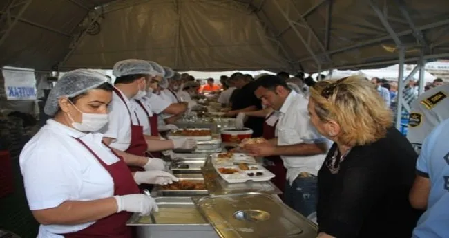 İstanbul’da iftar çadırları nerede açıldı? İşte ilçelerin iftar çadırları