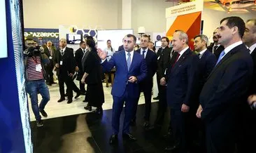 Bakan Turhan ‘Bakutel-2018’ Fuarı’nda Türkiye ulusal standını ziyaret etti