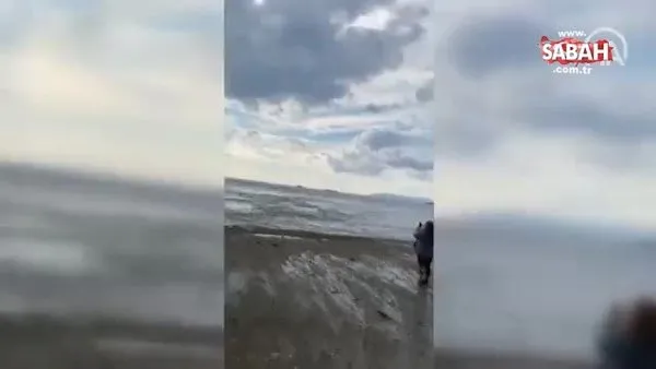 İzmir'de deprem sonrası çekilen deniz suyu bir süre sonra tekrar yükseldi | Video