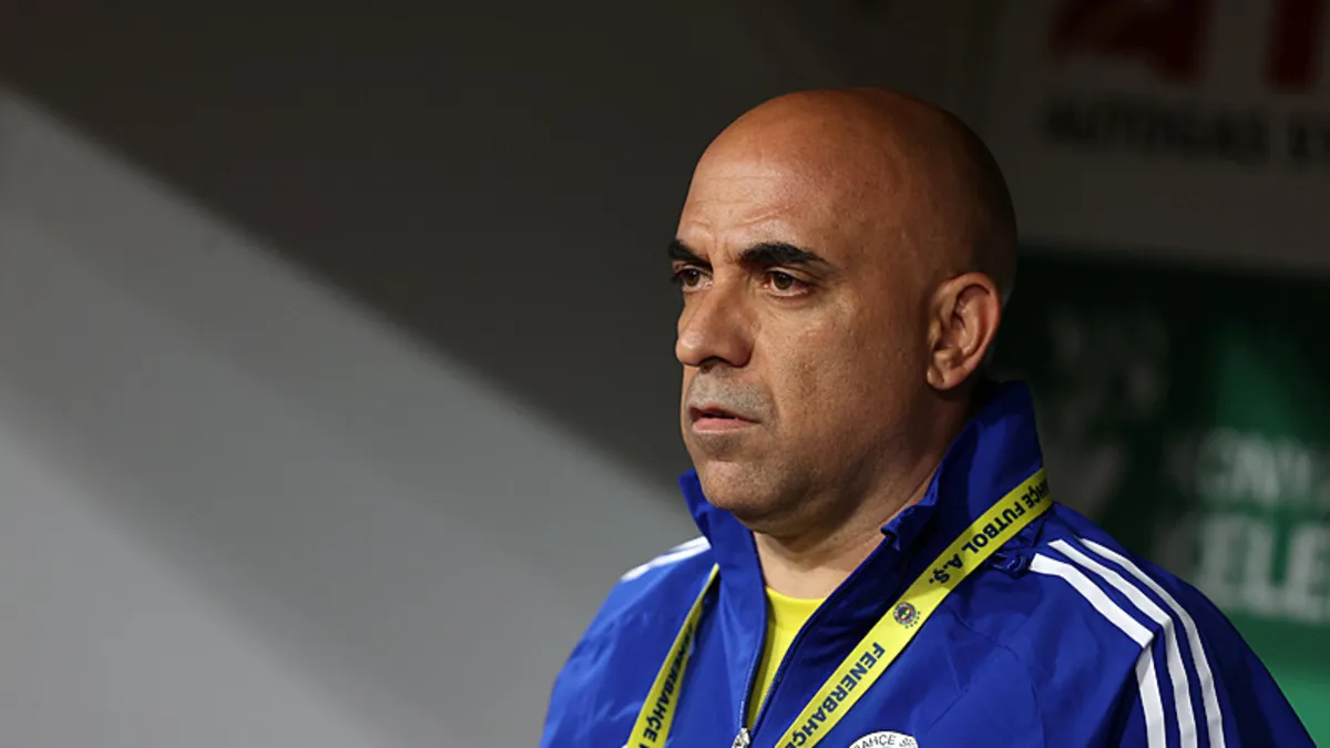 Fenerbahçe Yardımcı Antrenörü Zeki Murat Göle: "Şampiyonluğu kaybettik, söyleyecek bir şey yok"