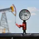 Brent petrol 83,57 dolar