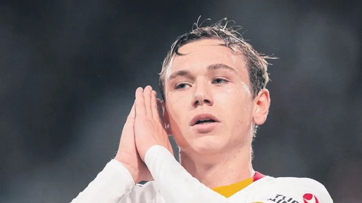 Galatasaray'ın Yeni Yıldızı Batrakov Sahneye Çıktı