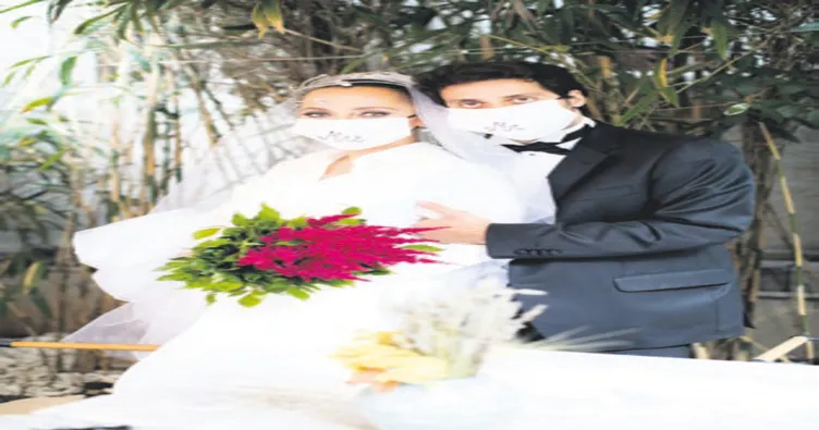 Korona günlerinde evlendi