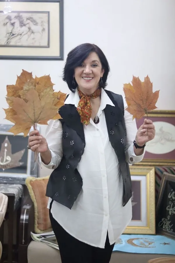 yapraklarin-kralicesi-yapraklara-islenen-zerafet-hat-varak-sanati-1643716692932.jpg
