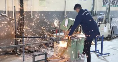 Ağrı meslek liseleri fabrikaya dönüştü... 38 milyonluk ciroyla ekonomiye katkı sağlıyor #agri