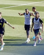 Fenerbahçe, günün ilk antrenmanını yaptı