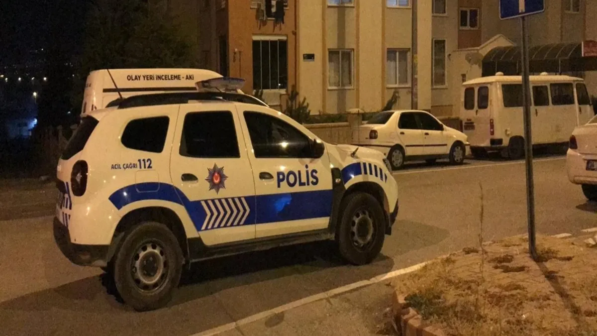17 yaşındaki kız, erkek arkadaşı tarafından tabancayla bacağından vuruldu