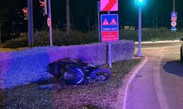 Virajı alamayan motosiklet viraj levhasına çarptı: 1’i ağır 2 yaralı