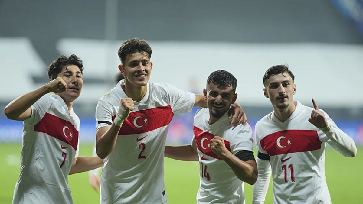 Ümit Milli Futbol Takımı, Ukrayna'yı tek golle geçti Ümit Milli Futbol Takımı, Ukrayna'yı tek golle geçti